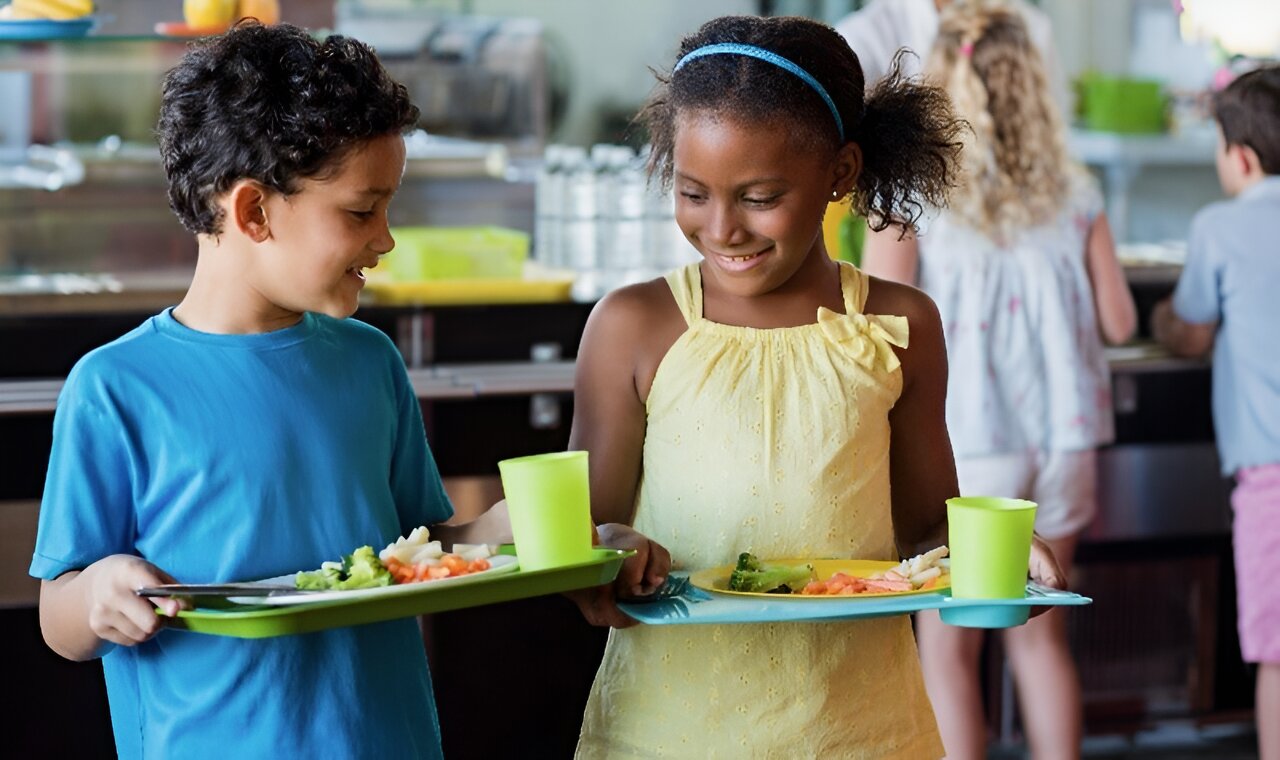 Study shows participation in free school meals program cuts obesity